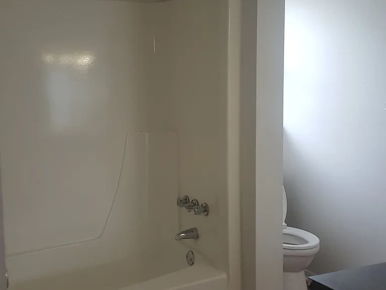 Oak Ridge Apartments — Photo 37