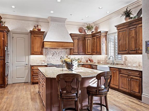 2nd image of 32 Armstrong Dr