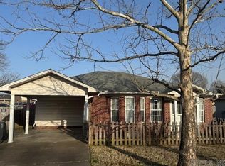 42 Robbye Ln, Searcy, AR 72143