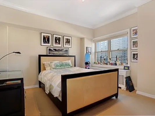 Sold by Corcoran | media 23