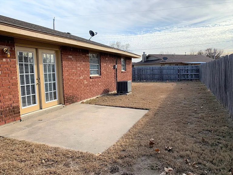 1001 SE Alta Ln — Photo 18
