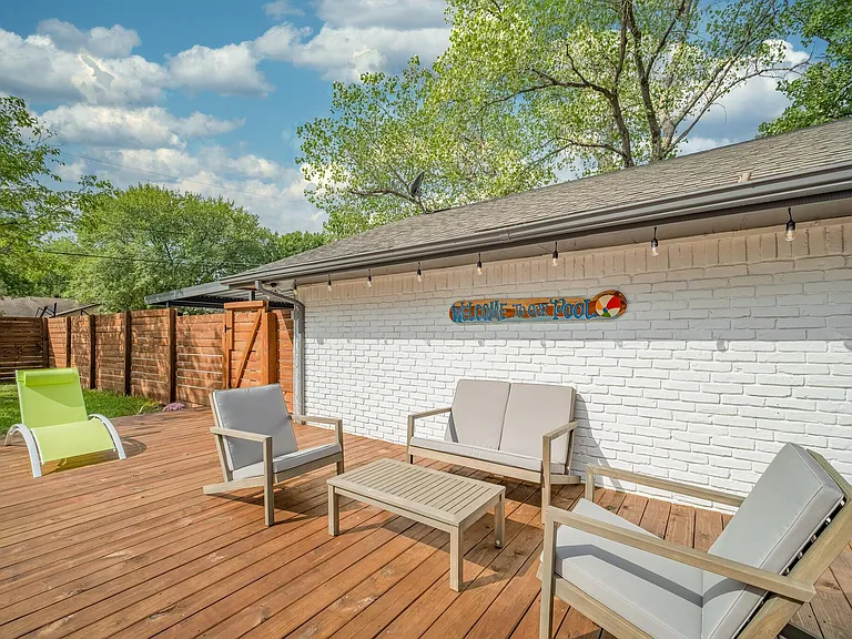 313 Melorine Dr — Photo 46