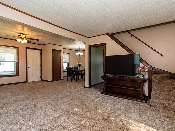 5th image of 1001 N 13th St