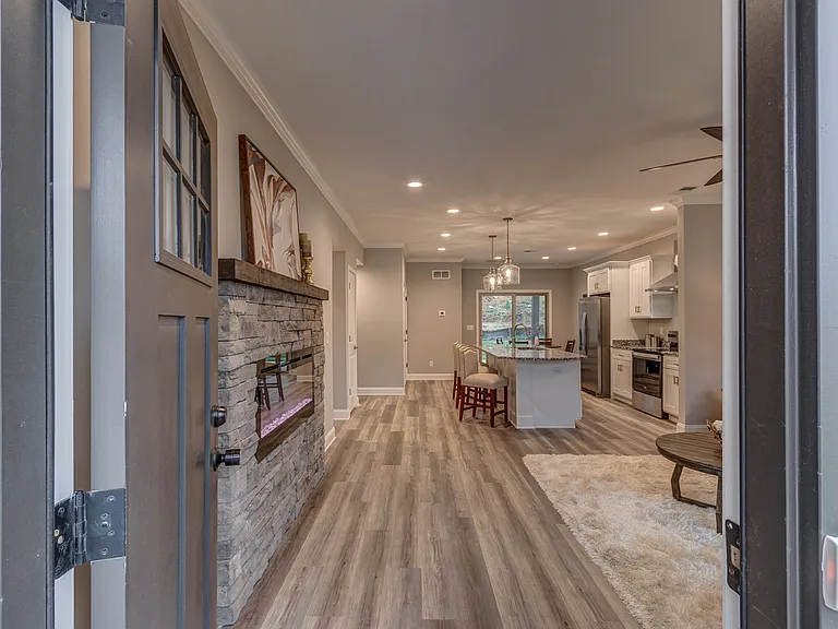 301 Copperfield Way — Photo 9