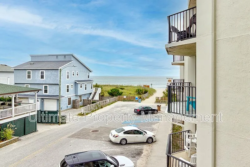 1 bed, 1.0 bath, 644 sqft, $1,995 — Photo 1