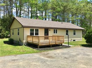 322 Mashentuck Rd, Killingly, CT 06239