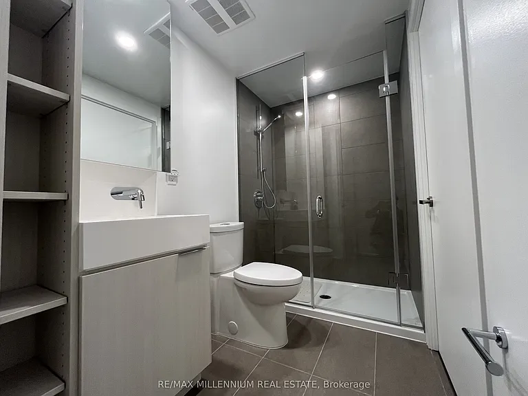370 Martha St #1608 — Photo 18