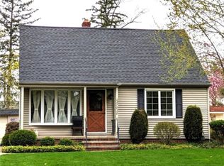 27828 Osborn Rd, Bay Village, OH 44140