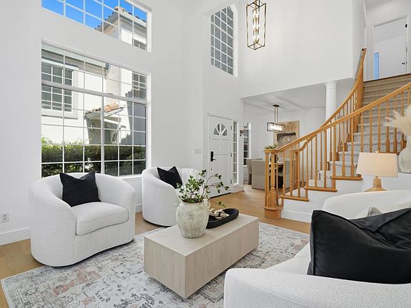 3rd image of 2325 De Varona Pl