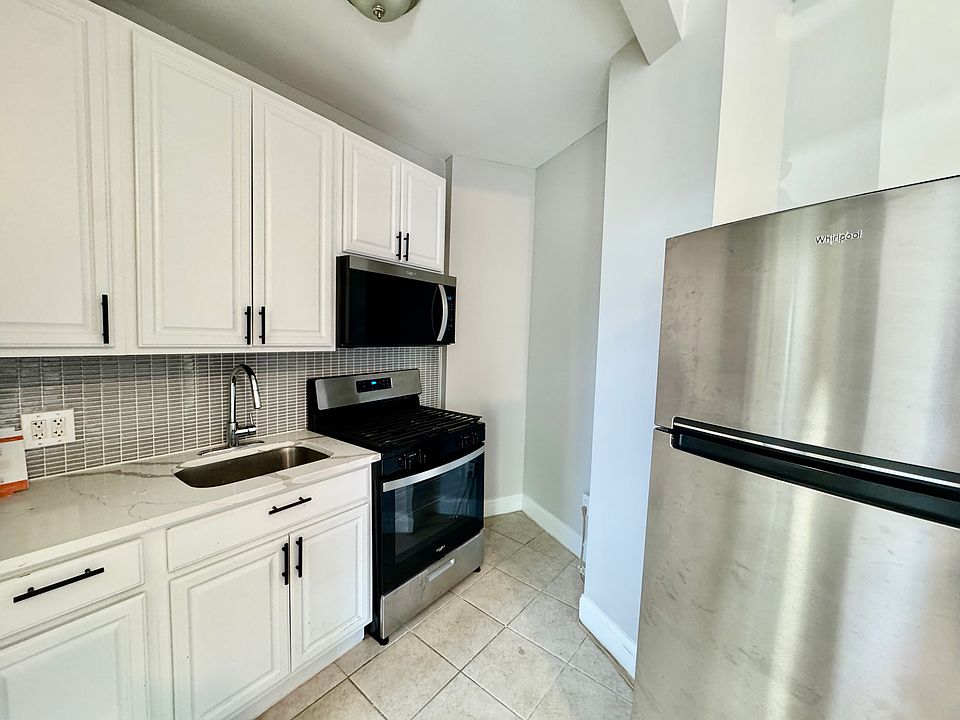 1st image of 500-502 Baldwin Ave #500-33