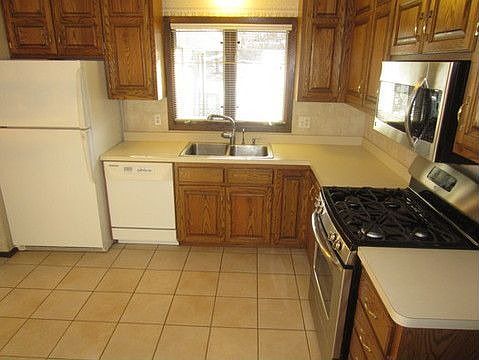 1st image of 12744 Portland Cir