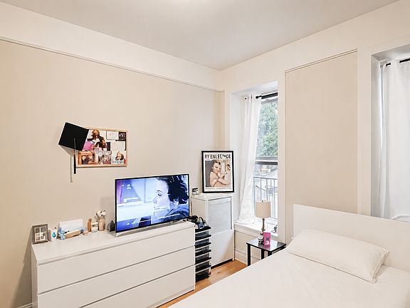4th image of 521 W 122nd St APT 3