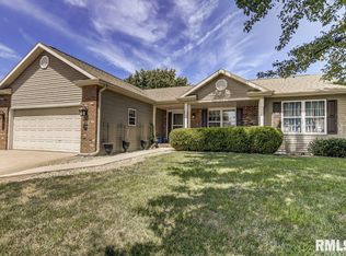 1413 Coralberry Ct, Springfield, IL 62712