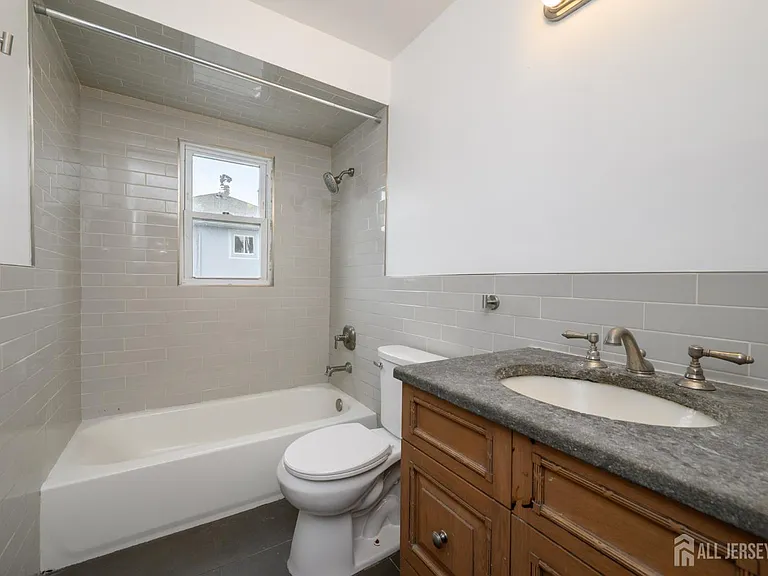 796 Inman Ave #1 — Photo 17