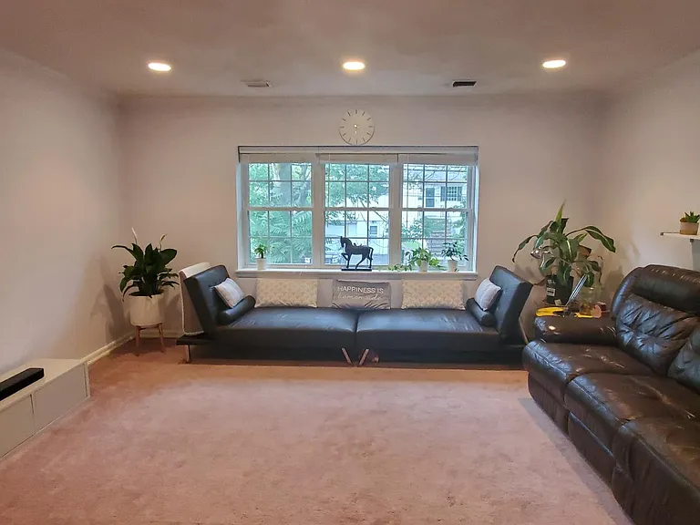 150 Kenrick St #4 — Photo 1