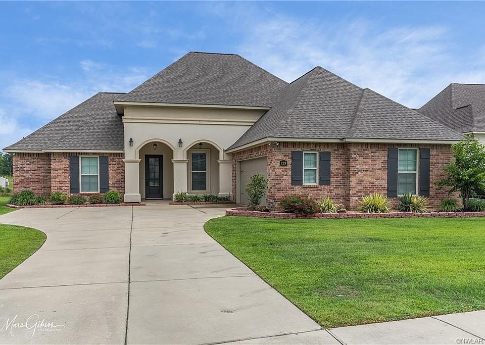 1st image of 228 Danielle Dr