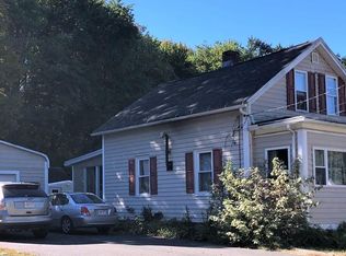 26 Chapin St, Easthampton, MA 01027