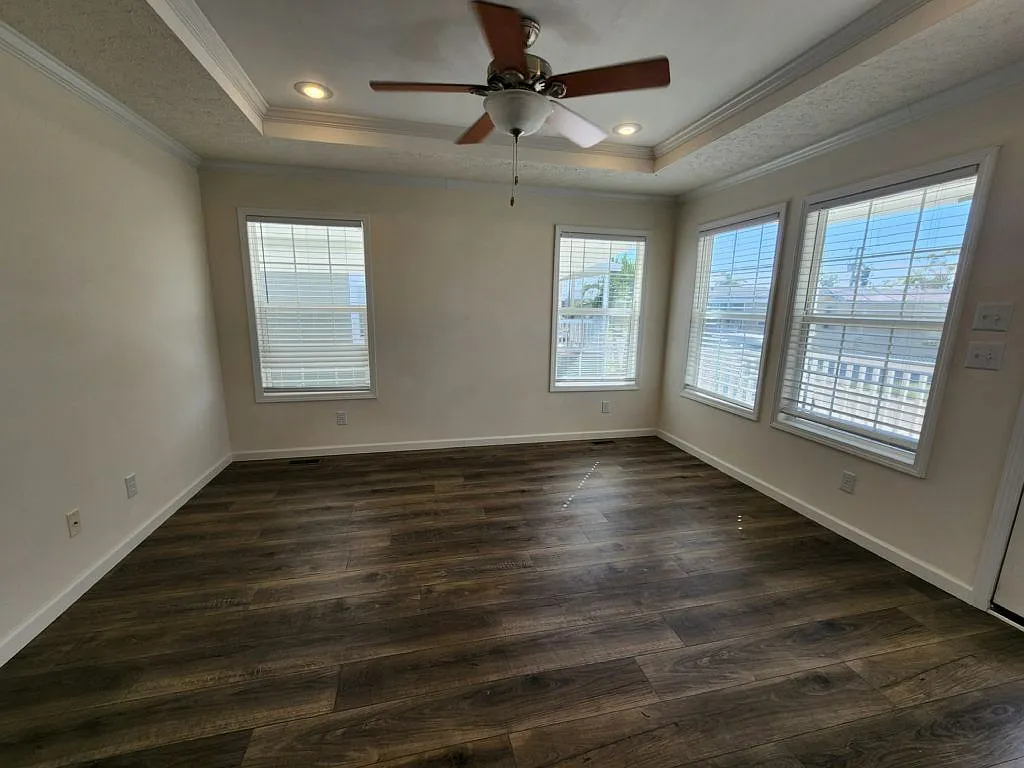 3 bed, 2.0 bath, 1393 sqft, $1,750 — Photo 3