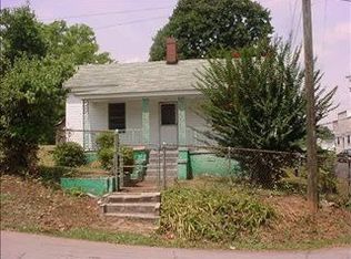 443 Decatur St, Eden, NC 27288