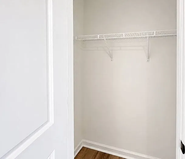 8672 Elmo Rd — Photo 37