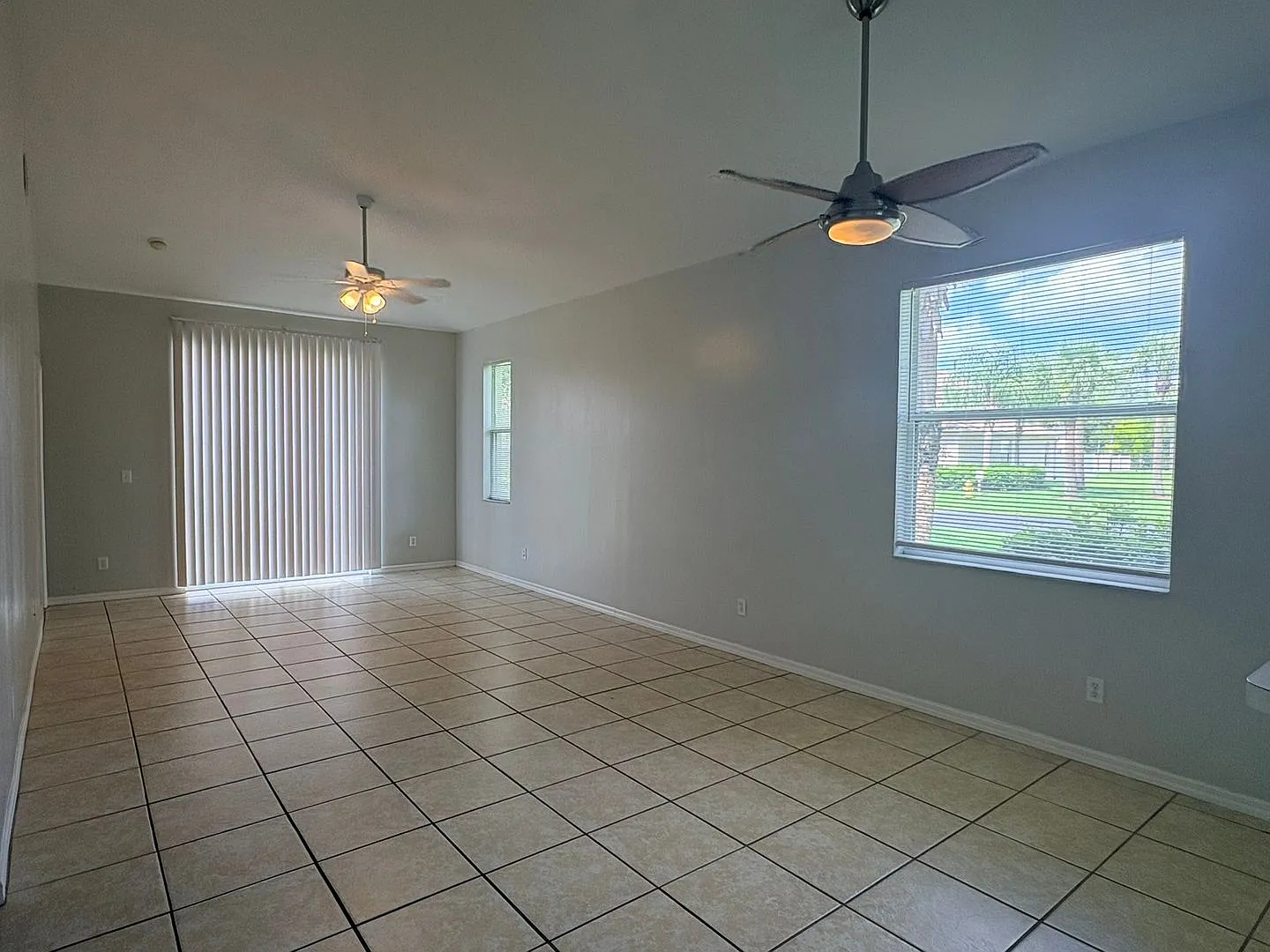 3/2.5 Townhome in Fort Myers for Rent — Photo 3