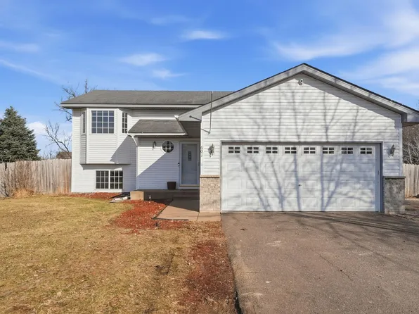 601 Horseshoe Ln, Braham, MN 55006
