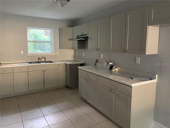 2nd image of 4804 Balboa Dr