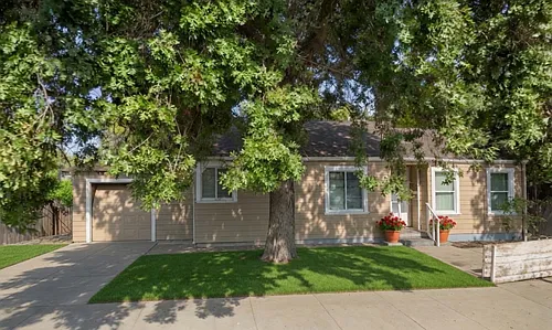 807 W Park St Photo 1