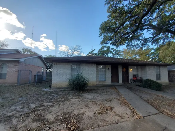 3902 Olive St, Bryan, TX 77801