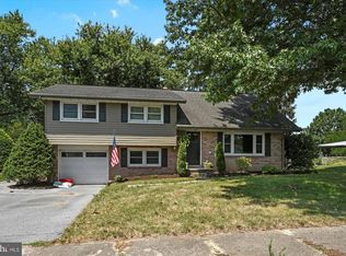 313 Lincoln Rd, Reinholds, PA 17569