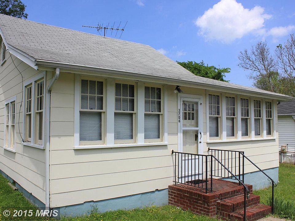 Exterior (Front)