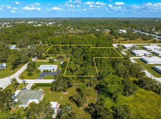 E Seminole Ave, Labelle, FL 33935