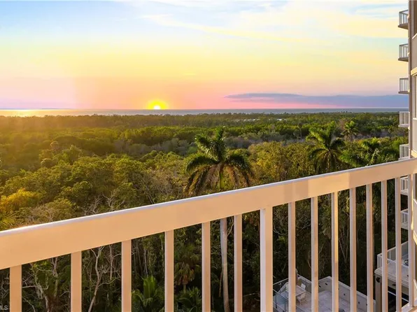 6585 Nicholas BLVD #604, NAPLES, FL 34108