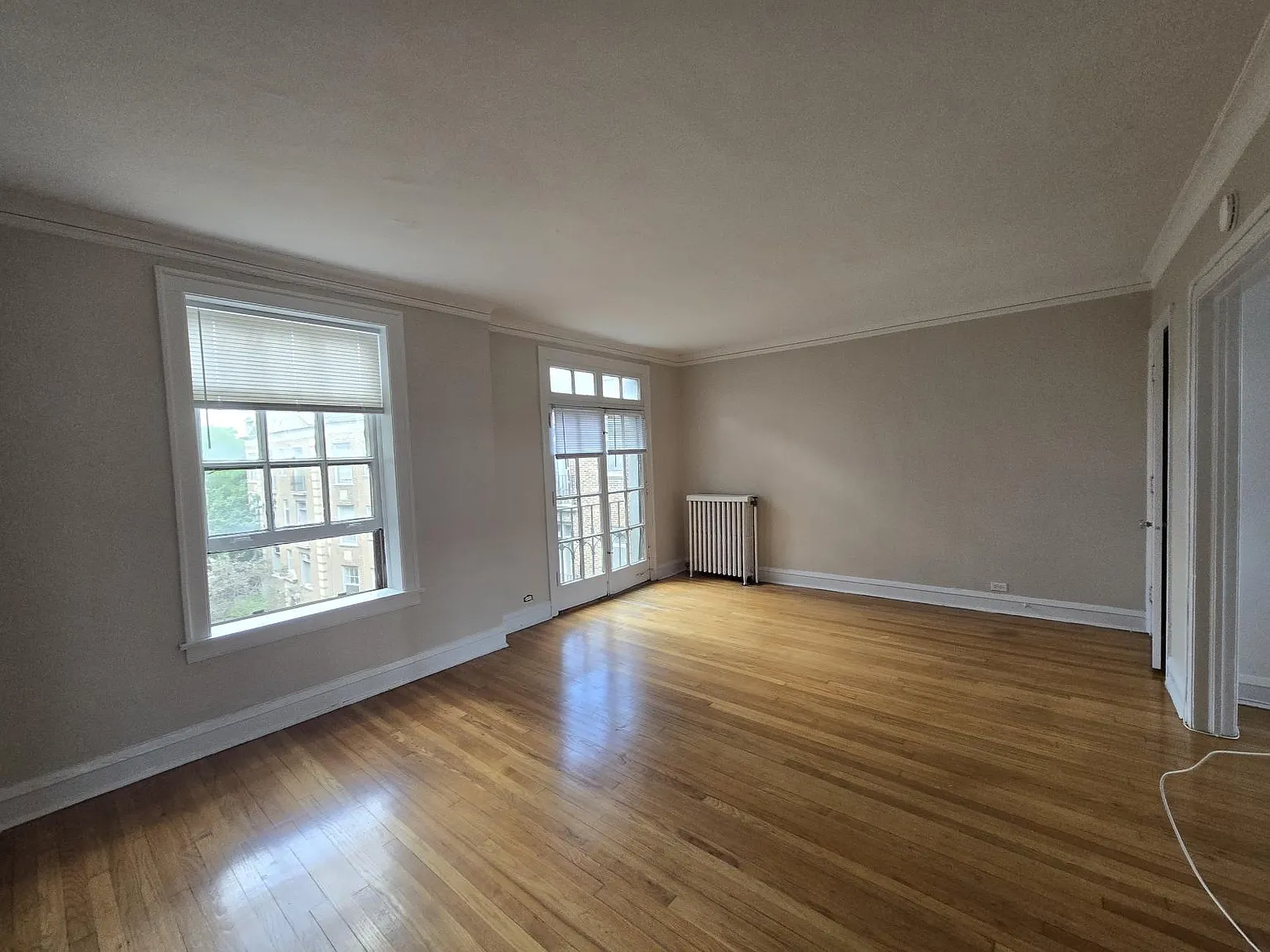 909 Elmwood Avenue #O3 — Photo 2