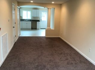 924 Young St, New Castle, DE 19720