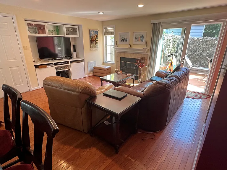 7454 Cross Gate Ln — Photo 7