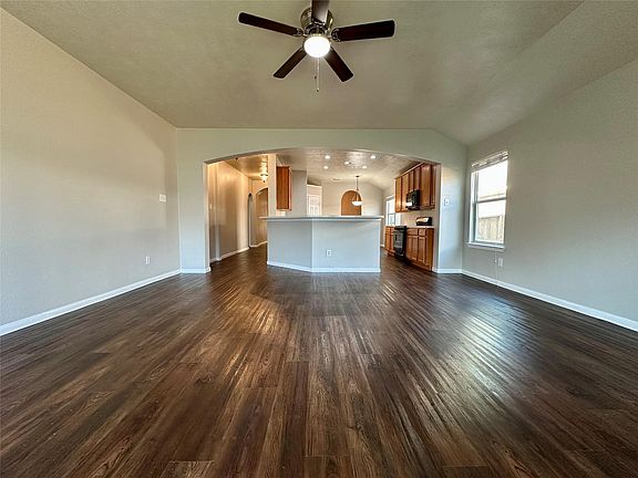 4th image of 19011 Spring Meadows Ln