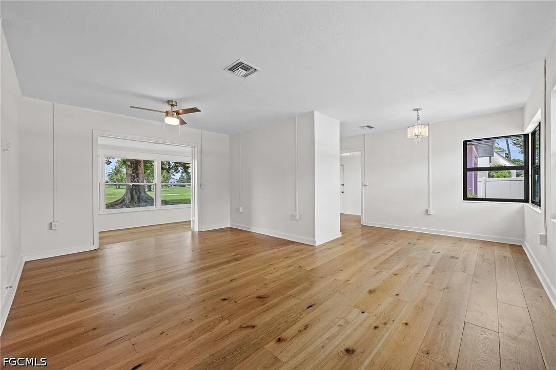 2 bed, 2.0 bath, 1311 sqft, $2,500 — Photo 4