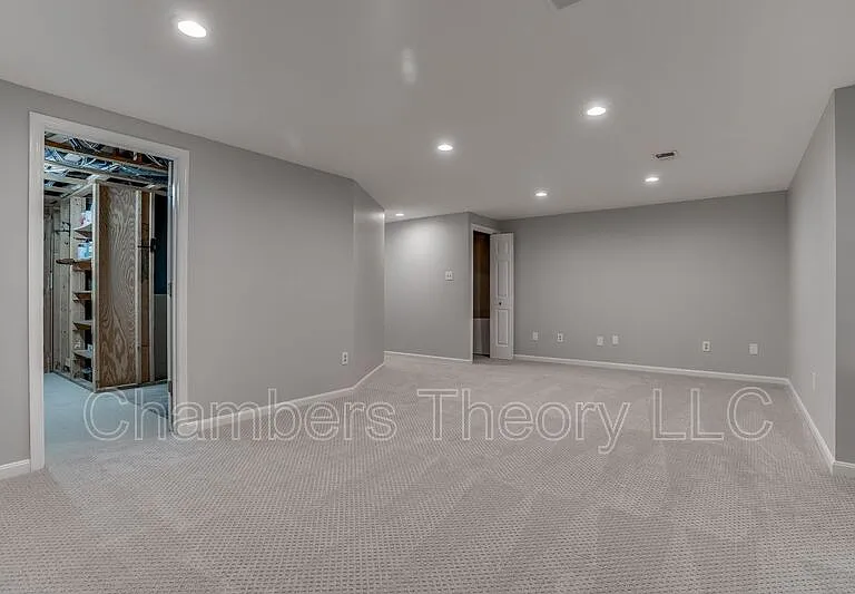 1003 Jennifer Ln — Photo 34