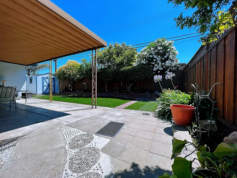 2017 El Capitan Ave — Photo 12