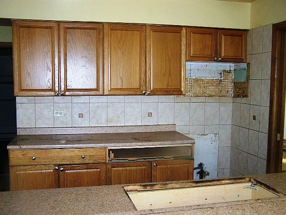 5th image of 312 Calhoun Ave