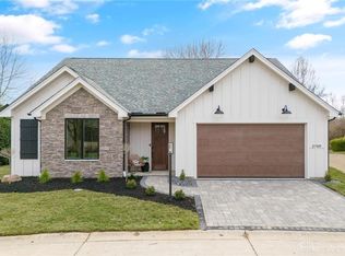 2769 Terraceview Cir, Dayton, OH 45431