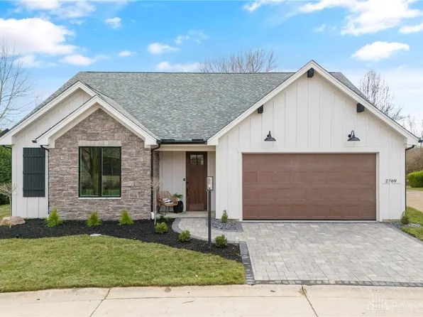 2769 Terraceview Cir, Dayton, OH 45431