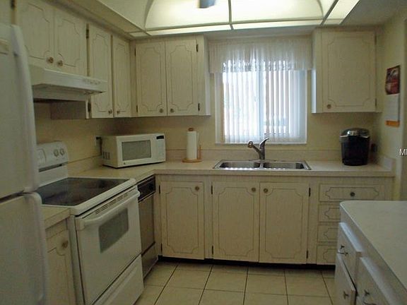 3rd image of 3537 Lake Bayshore Dr #J109