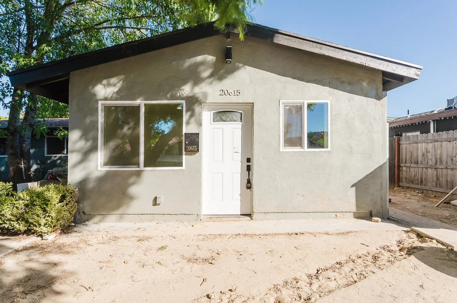 1 bed, 400 sqft, $1,950 — Photo 2