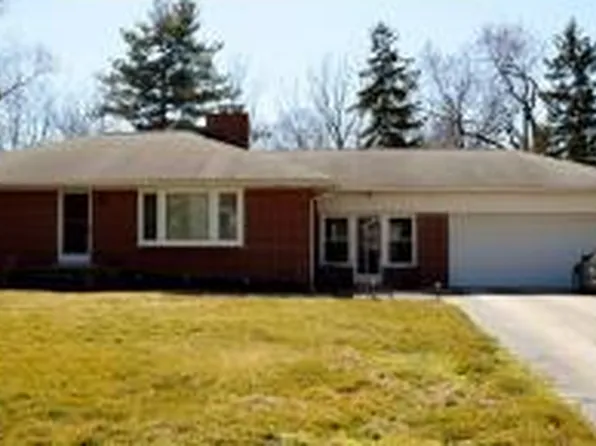 17050 Franklin Rd, Northville, MI 48168
