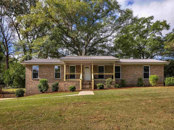 2731 Brenda Cir, Gardendale, AL 35071