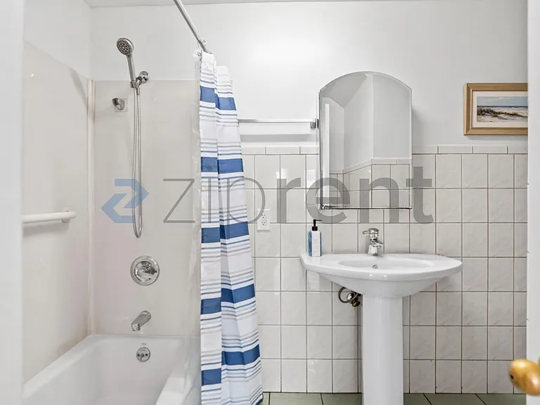 2123 E 25th St — Photo 19