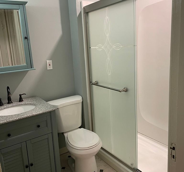 2nd image of 5 Saint Pauls Pl APT 2