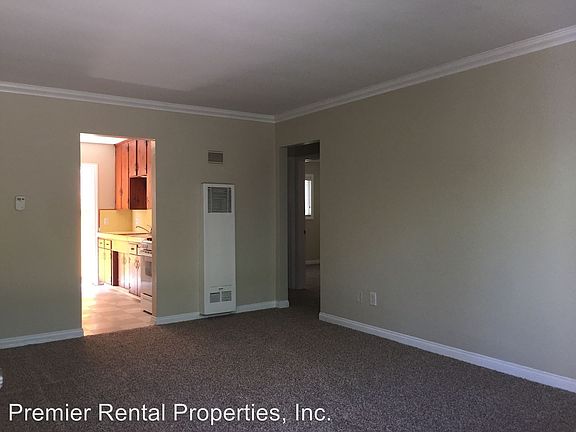 3rd image of 4660 Hamilton St